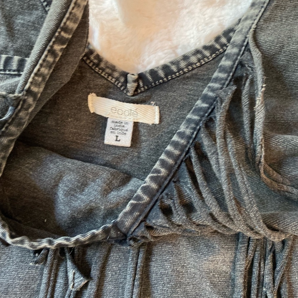 Ecoté crop top - Picture 3 of 3